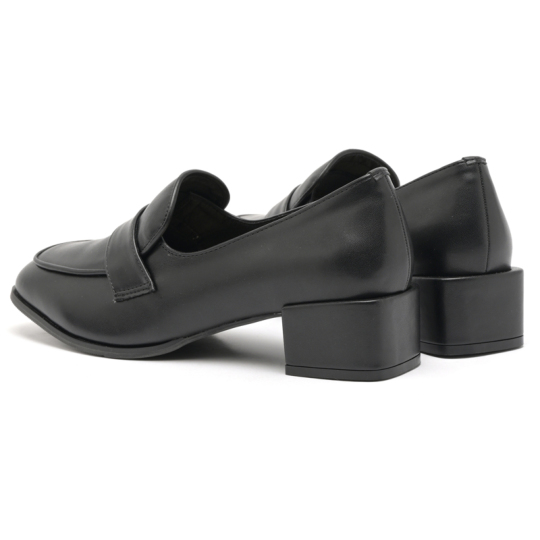人気の定番アイテム la farfa SHOES（ラ・ファーファ シューズ