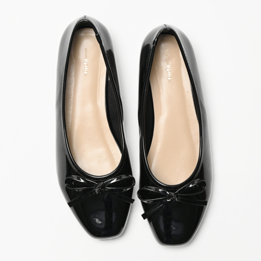人気の定番アイテム la farfa SHOES（ラ・ファーファ シューズ